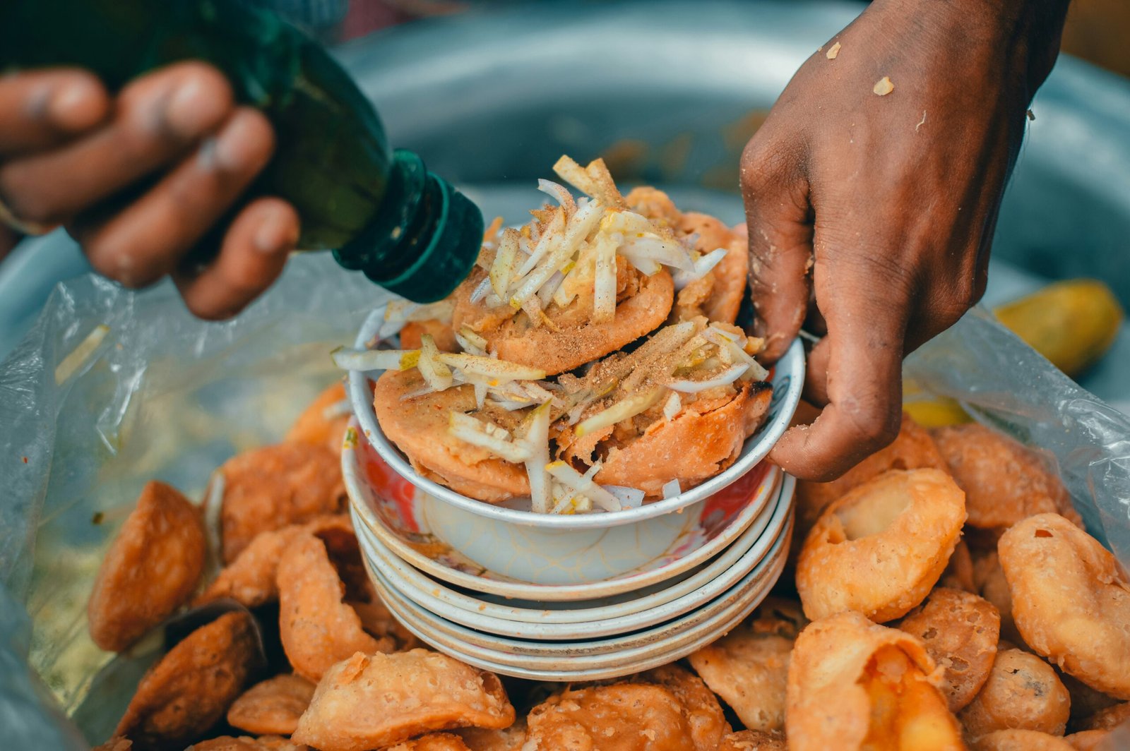 Best Street Food of Mumbai You Can't Miss
