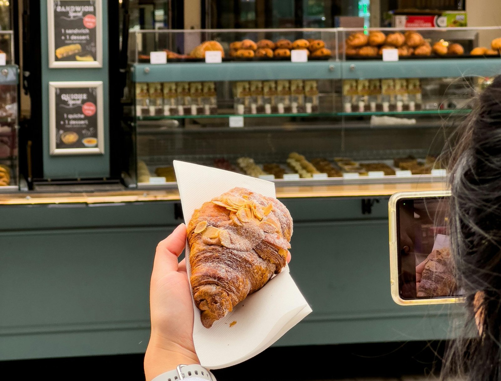 The Best Places to Eat Croissants in Paris