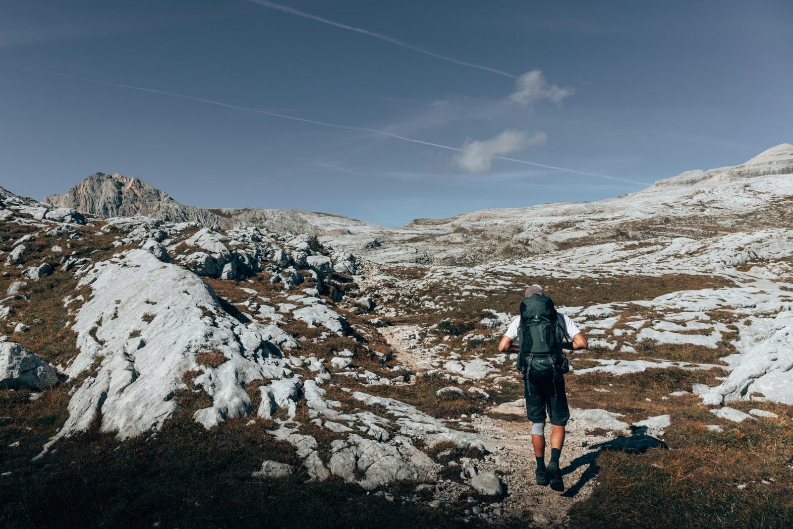 Best Solo Travel and Mental Health Guide