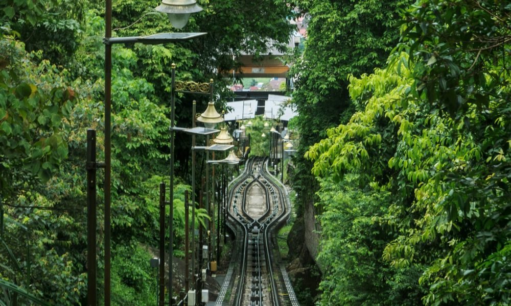 The 12 Best Ways to Travel Across Malaysia