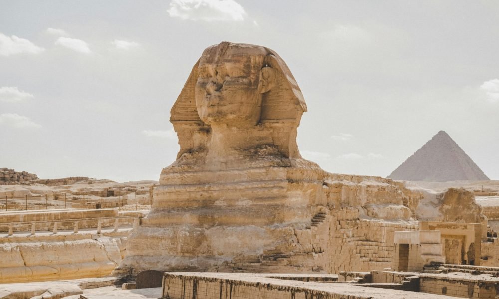 hossam-m-omar-lOCs_CdxfAA-unsplash