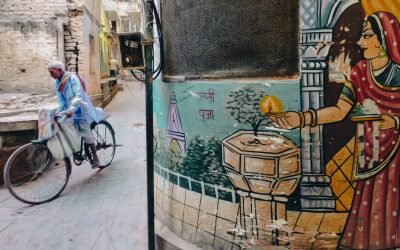 What to Eat and Drink in Varanasi, India