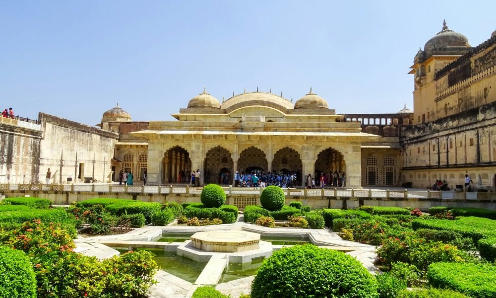 How to Explore Rajasthan on a Budget